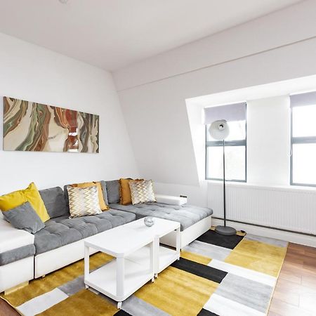 Manhattan Heights Lägenhet Maidstone Exteriör bild
