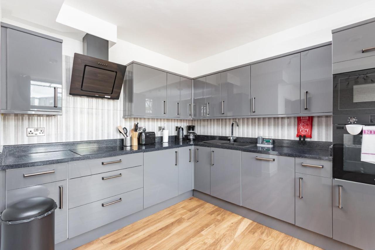 Manhattan Heights Lägenhet Maidstone Exteriör bild